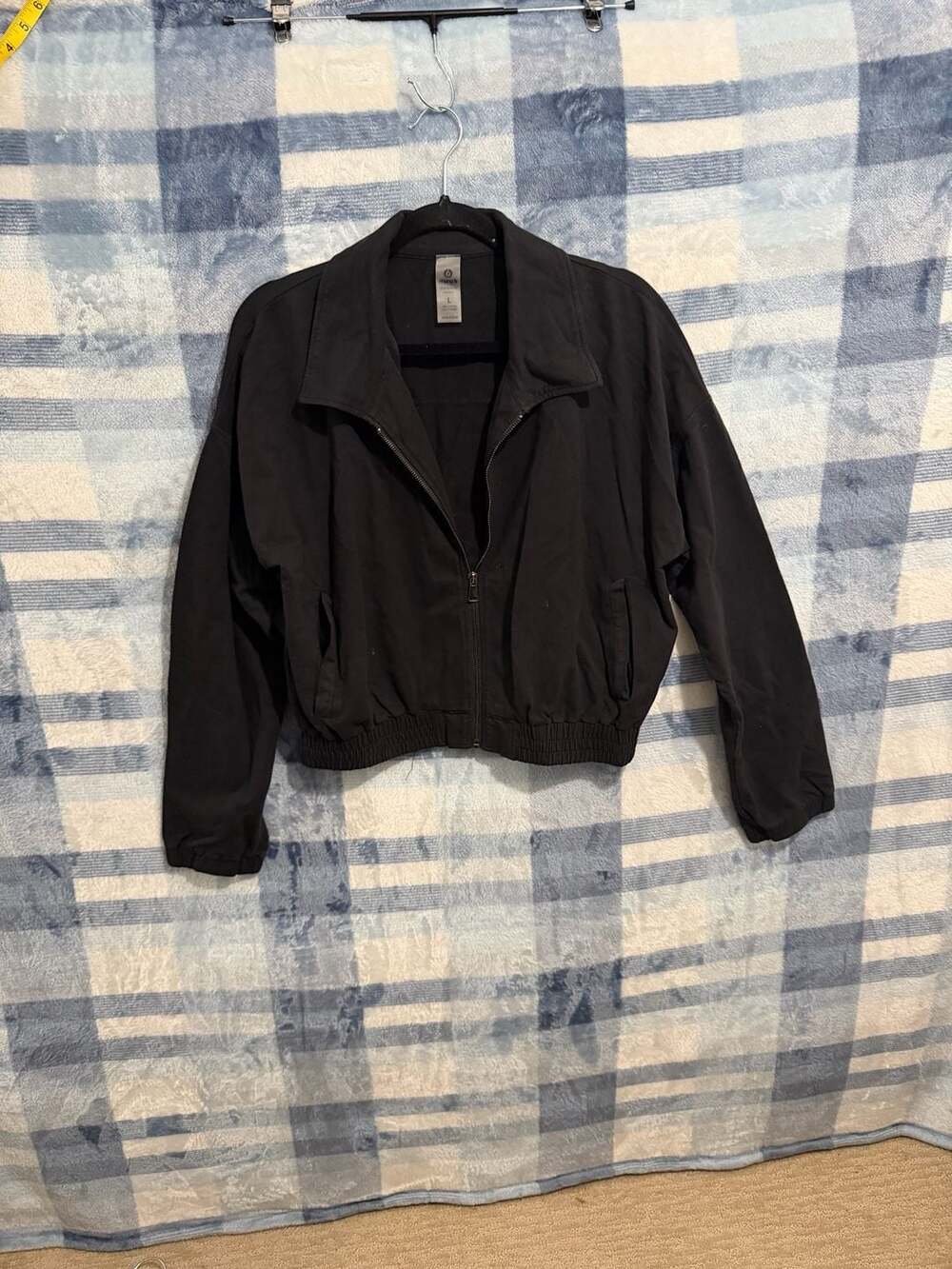 Mono B Black Full-Zip Cropped Jacket